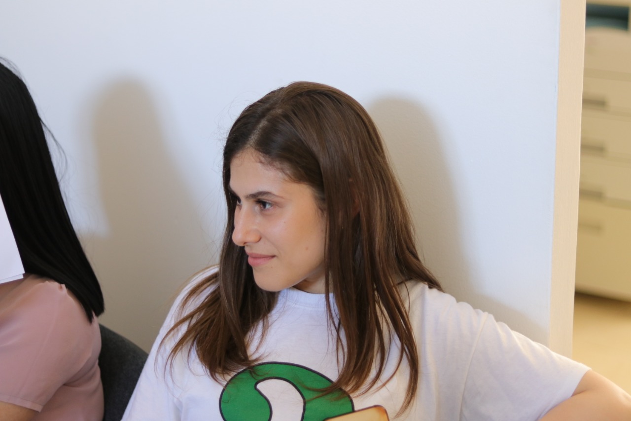 c94f21d8-e9a8-4174-a388-d6d33098cc92