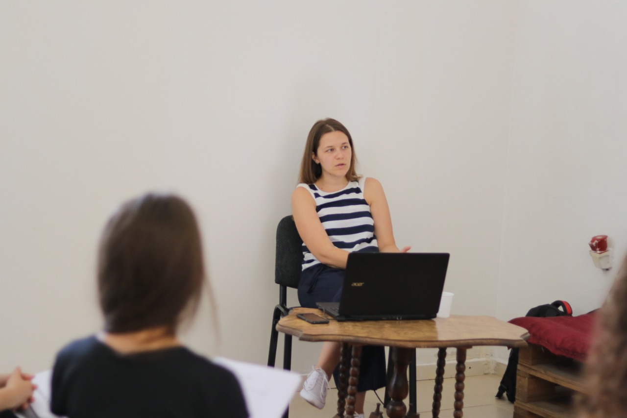 e293cbb6-6652-45b9-a129-9c2b407bde68